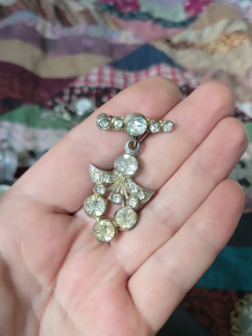 Rhinestone Crystal Vintage Brooch.